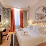 H10 Palazzo Galla Hotel