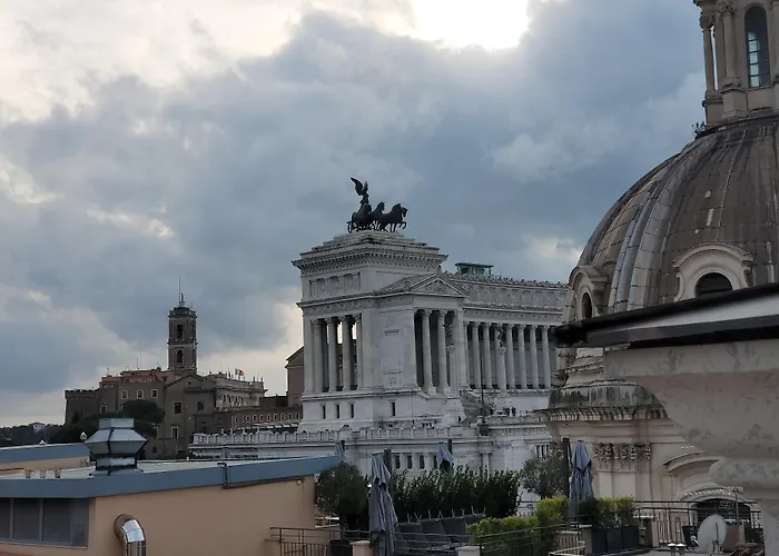 H10 Palazzo Galla Hotel 4*