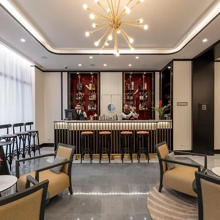 H10 Palazzo Galla 4* רומא
