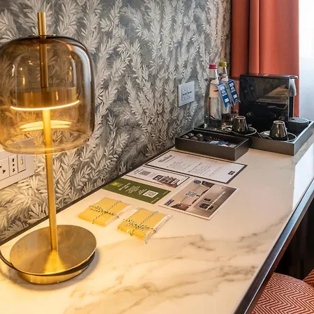 Hotel H10 Palazzo Galla 4*