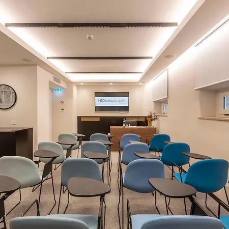 H10 Palazzo Galla 4* Řím
