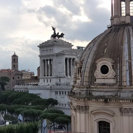H10 Palazzo Galla Hotel 4*